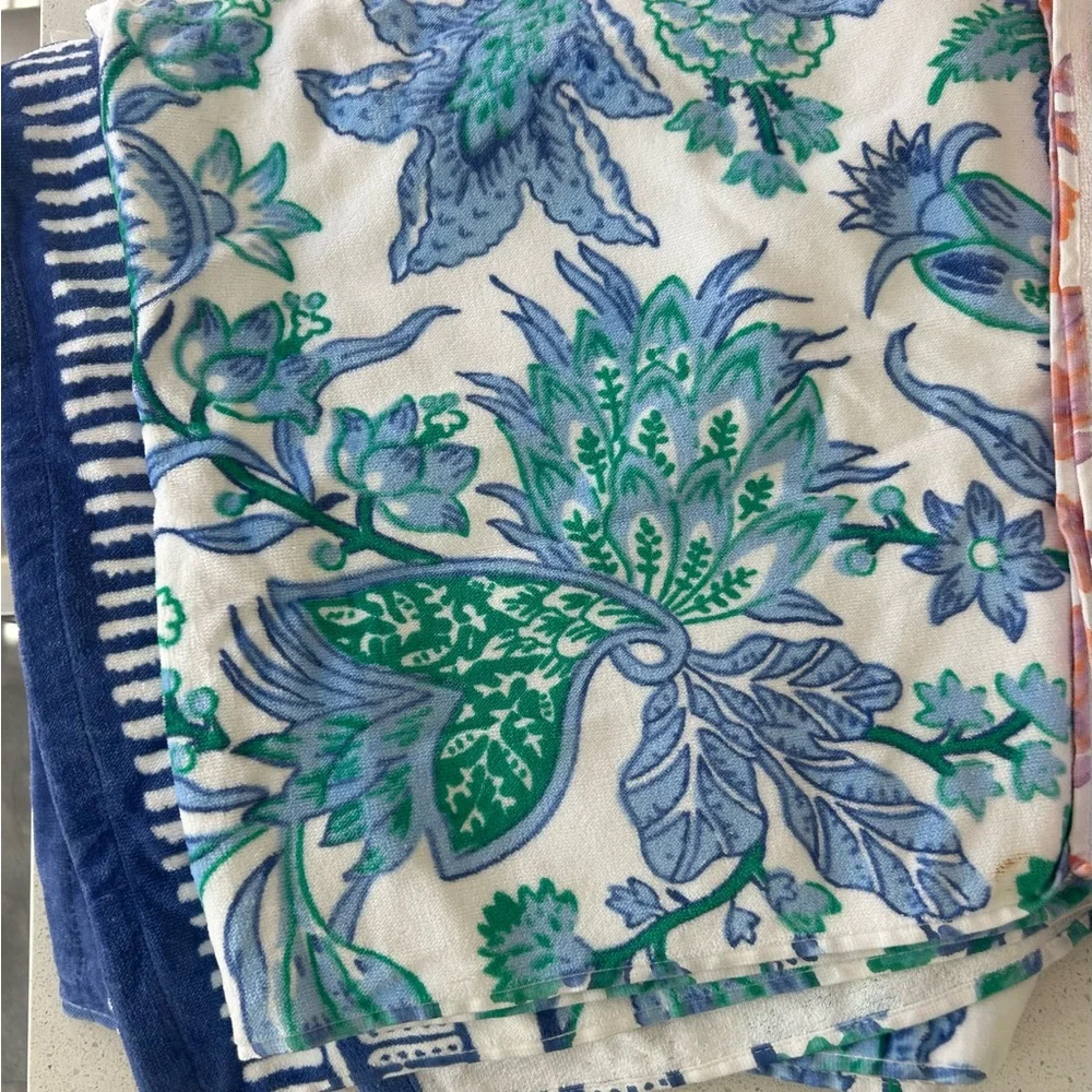 Bundle of 2 Pottery Barn Eleanor Floral Beach Towels UPF 50+ $120